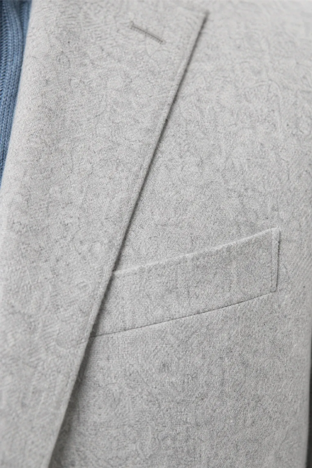 Светло-серая шерсть крупным планом, Dormeuil. Мужской пиджак, образ MA31