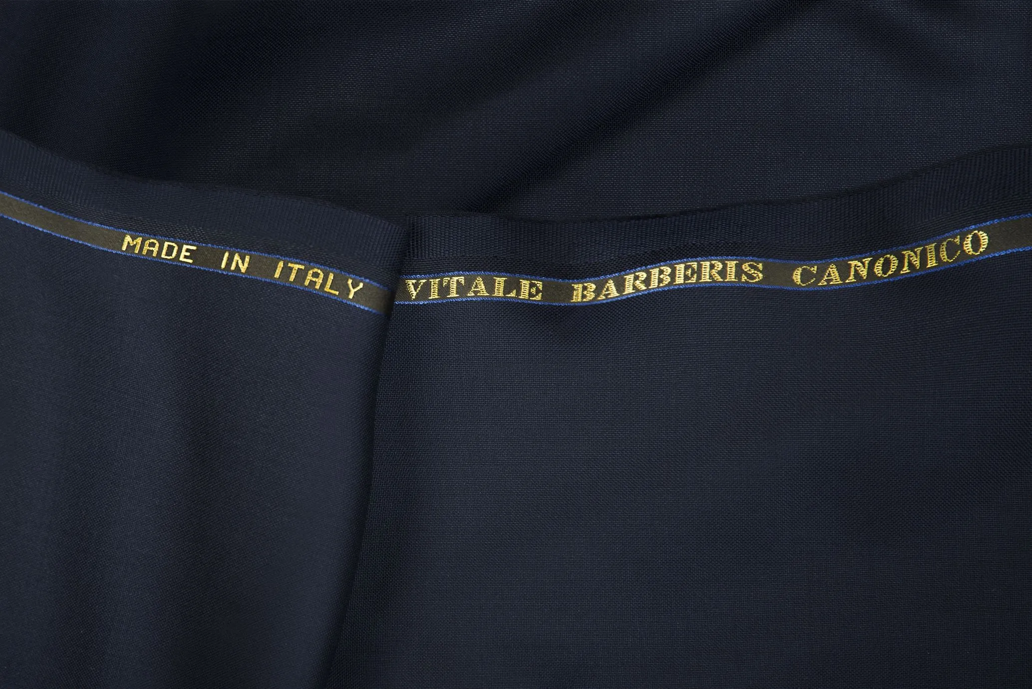 Тёмно-синее полотно, кромка Vitale Barberis Canonico Made in Italy